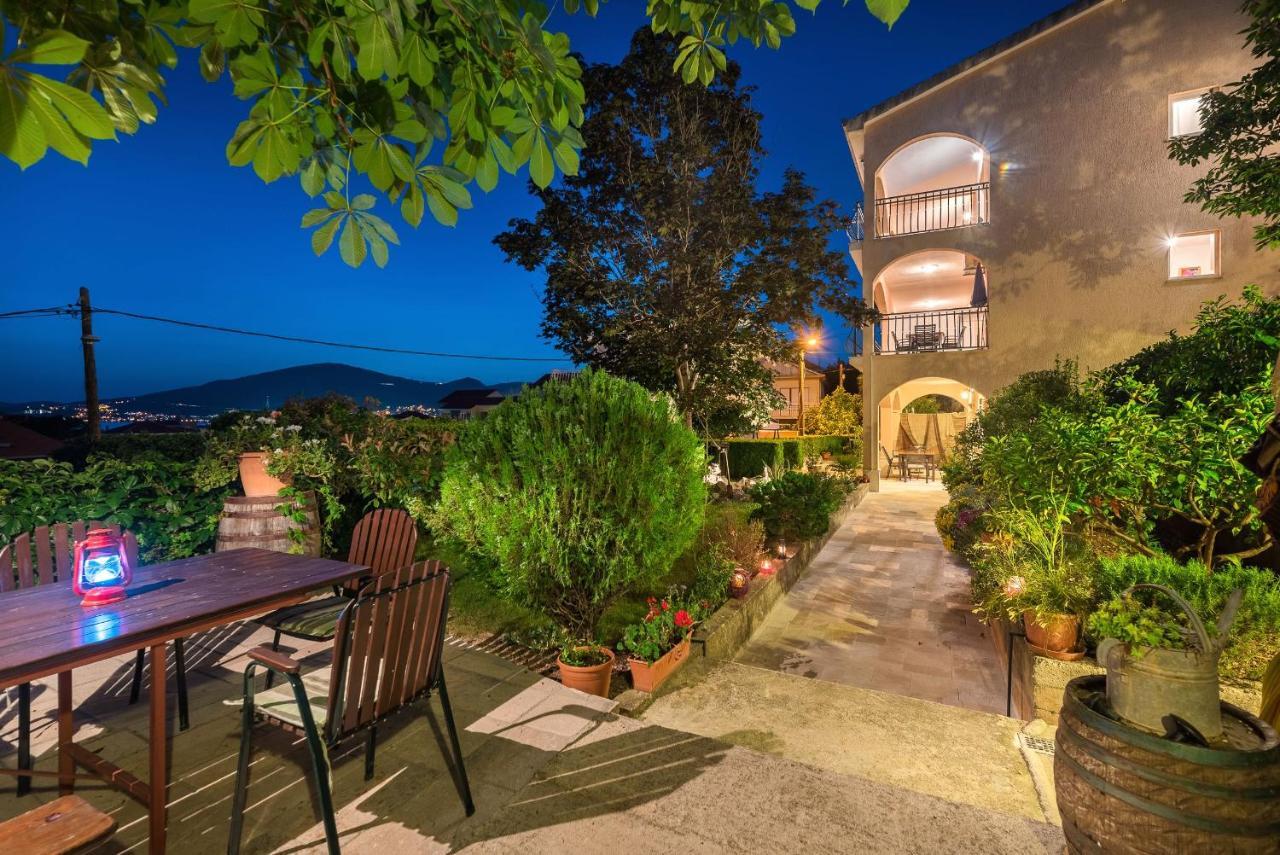 Apartments Ivanka Okrug Gornji Luaran gambar